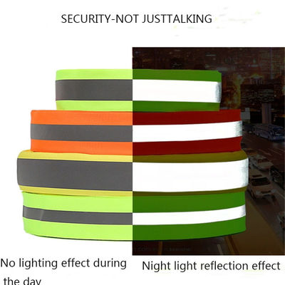 Strisce di tela elastica riflettente colorate cucite sui vestiti per avvertimento di sicurezza
