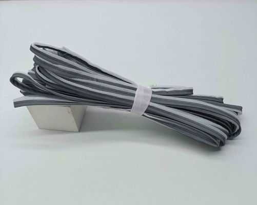 Riflettente cucia su nastro della disposizione del tessuto della sicurezza per abbigliamento Xeno olografico al neon iridescente