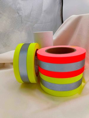 Cucia su retro nastro riflettente della sicurezza per abbigliamento copre l'ANSI 100% del cotone la m. Aramid ENISO20471 107