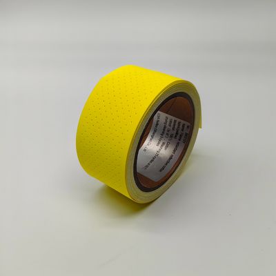 Alto argento di visibilità del nastro riflettente ignifugo perforato per il pompiere Suits dell'abbigliamento