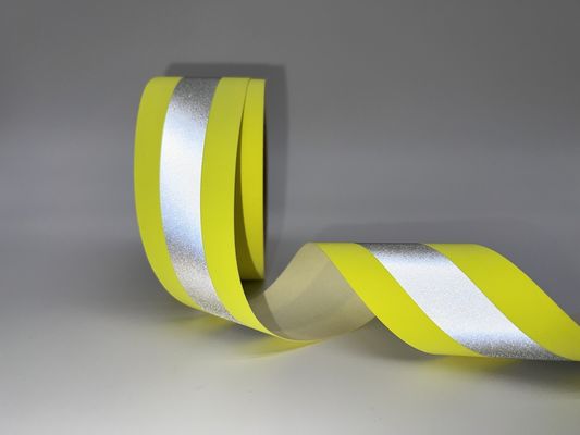 Nastro di tessuto riflettente resistente al fuoco giallo argento giallo applicato all'abbigliamento di sicurezza